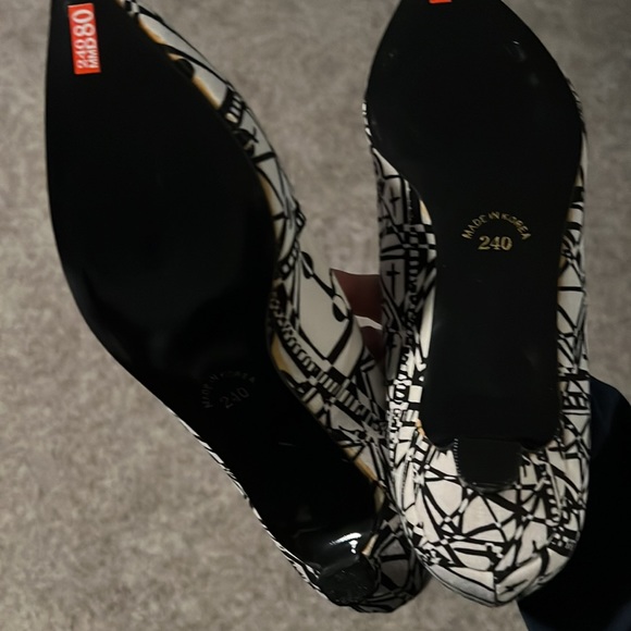 WEDGE WOMENS SHOES SIZE 6 1/2 AMAZING CONDITION - Picture 2 of 3